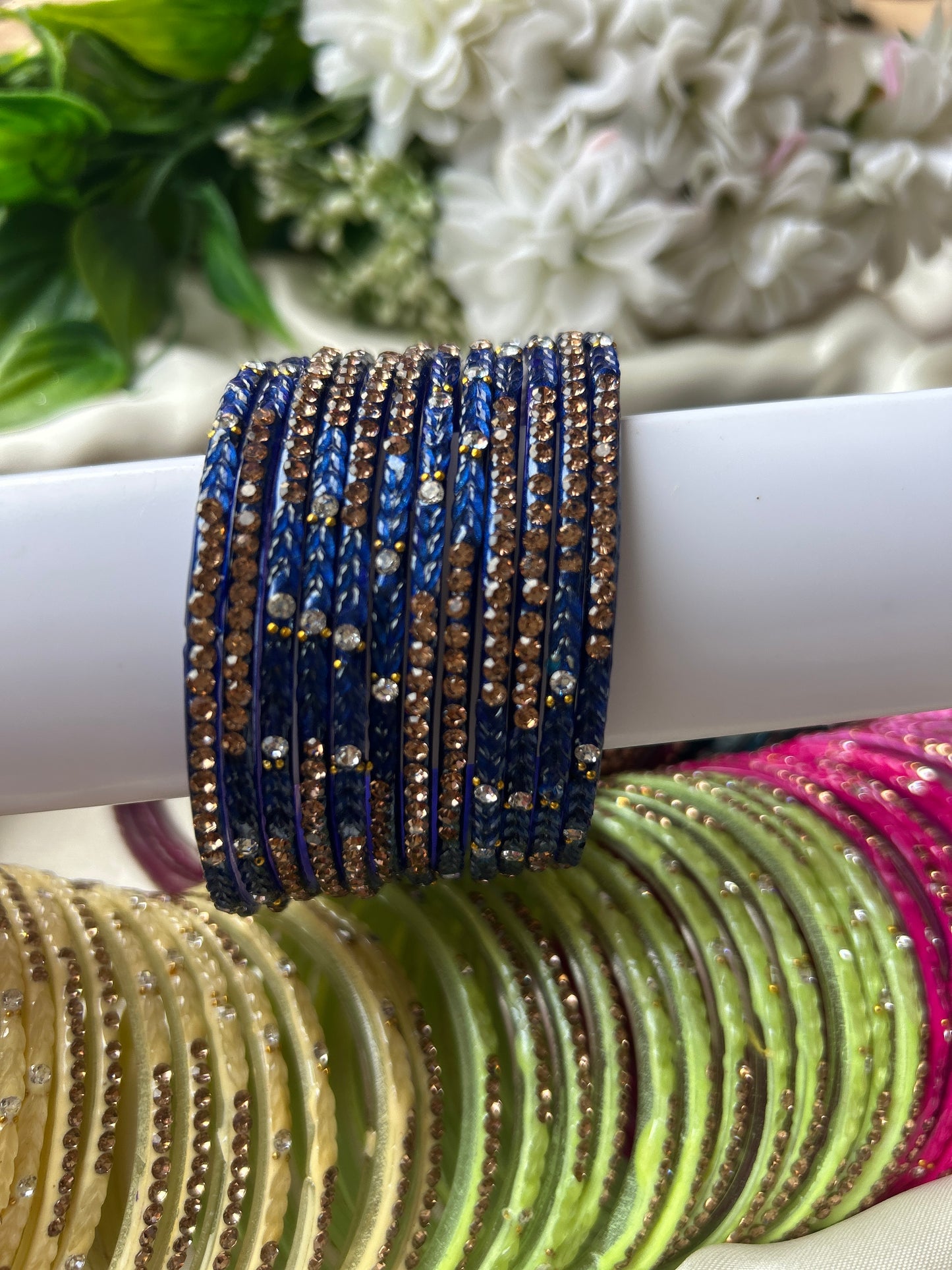 Premium heart shaped glass bangles 6 colour set